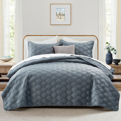 Transform your bedroom with the Imperial Homeware Floral Ultrasonic Bedspread Set! 🌸 Lightweight, breathable, and machine washable – perfect for all seasons. Available in Twin, Queen, and King sizes! 🛏️✨ #HomeDecor #Bedding #CozyVibes